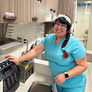 Dental assistant Jessie